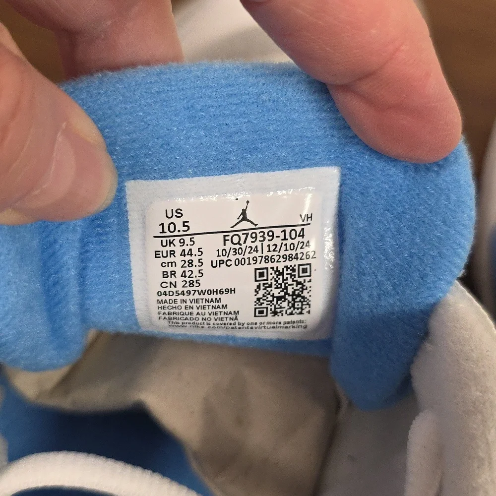 Nike Air Jordan 4 RM Men's Size 10.5 In White/Gray/Blue NIB FQ7939 104 - Picture 9 of 10